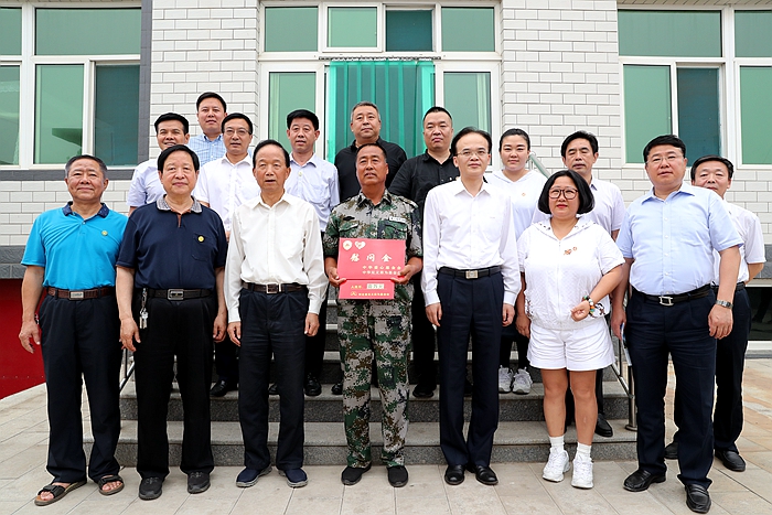 慰问活动3.JPG